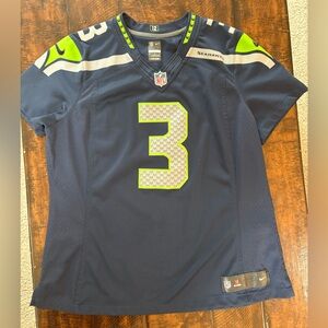NFL Seattle Seahawks Russel Wilson Jersey in Size Women’s XL